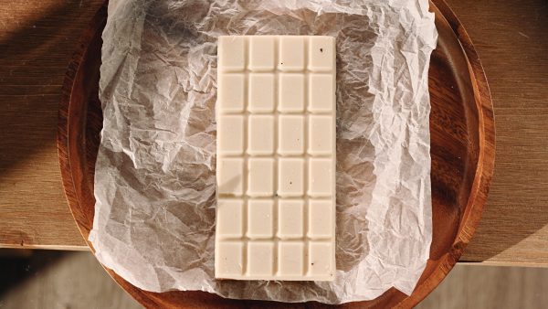 Tableta de chocolate blanco Elly Momberg sin azúcar con arándanos vegano y sin gluten